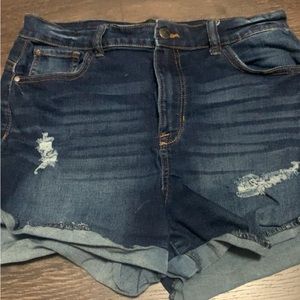 kendall + kylie ripped denim shorts